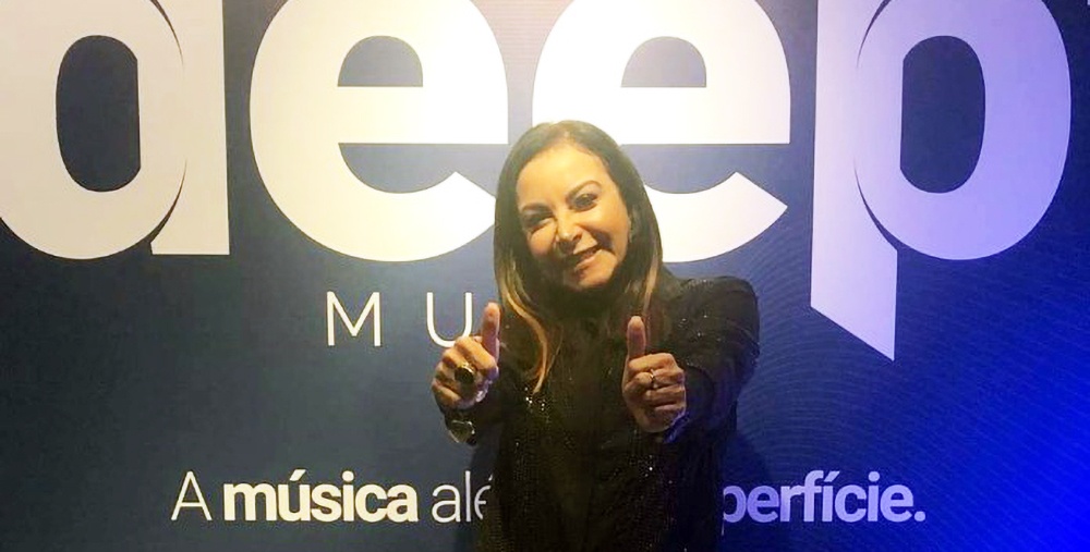 Cristina Mel Deixa A Sony Music E Assina A Deep Music Exibir Gospel